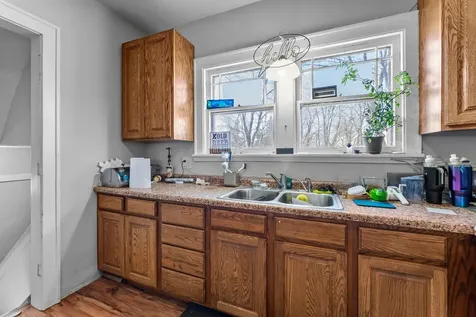 709 10th Street NE Austin MN 55912