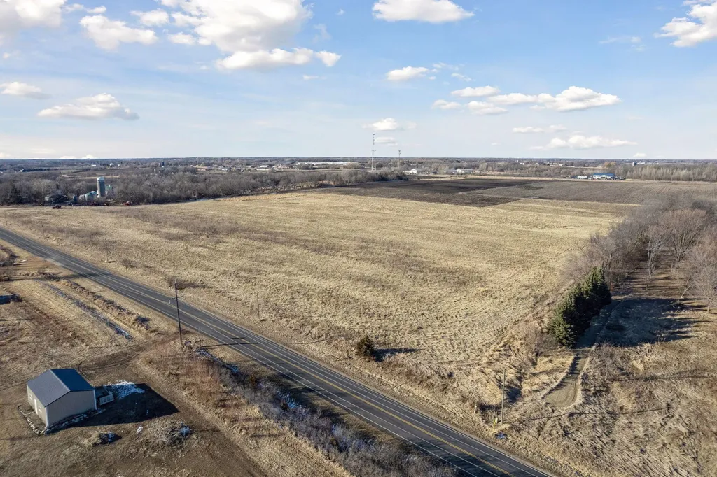 4132 Chippewa Road Loretto MN 55357