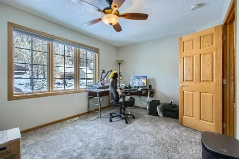 5887 Blackberry Bridge Path Inver Grove Heights MN 55076
