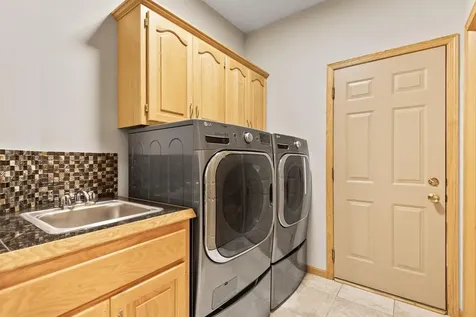 5887 Blackberry Bridge Path Inver Grove Heights MN 55076