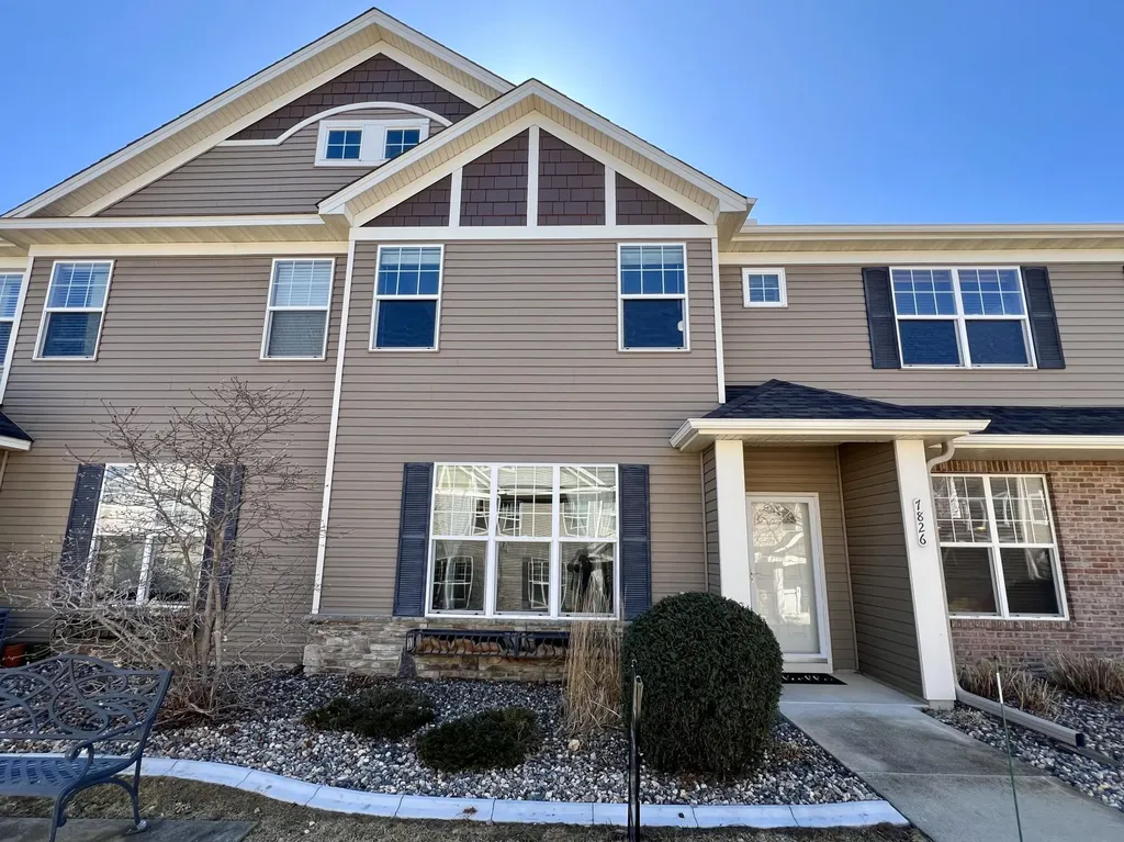 7826 Madelyn Creek Drive Victoria MN 55386