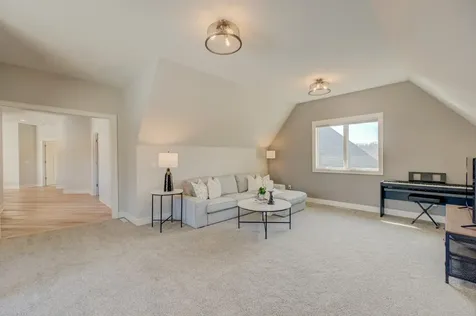 21 Cherrywood Circle North Oaks MN 55127