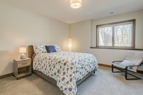 21 Cherrywood Circle North Oaks MN 55127