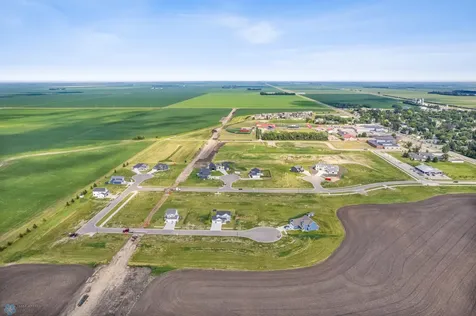 798 5th Avenue N Casselton ND 58012