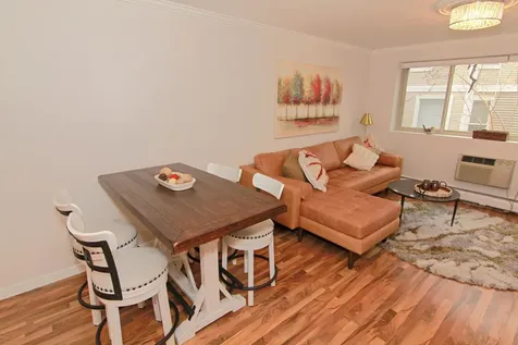 3120 Hennepin Avenue Minneapolis MN 55408
