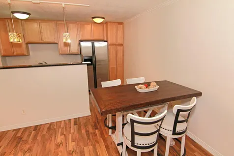 3120 Hennepin Avenue Minneapolis MN 55408