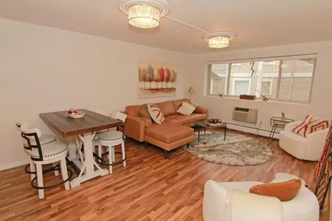 3120 Hennepin Avenue Minneapolis MN 55408
