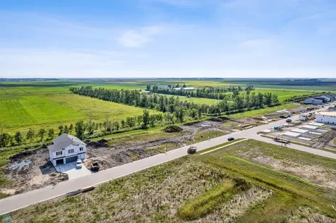 1063 61st Avenue W West Fargo ND 58078