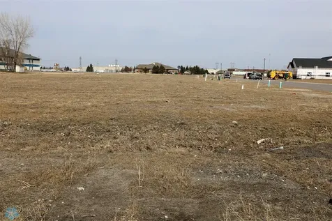 1747 Magnolia Court Wahpeton ND 58075