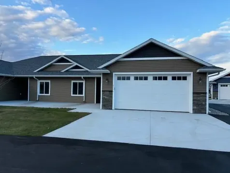 676 Voyager Drive Alexandria MN 56308