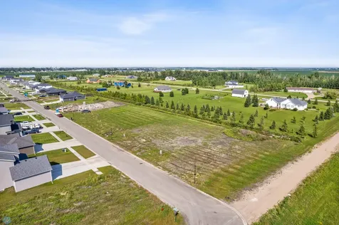 10358 Burgundy Drive Horace ND 58047