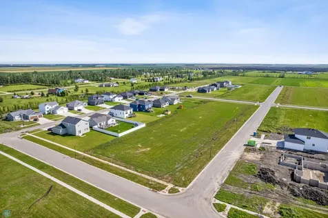 10242 73rd Street S Horace ND 58047