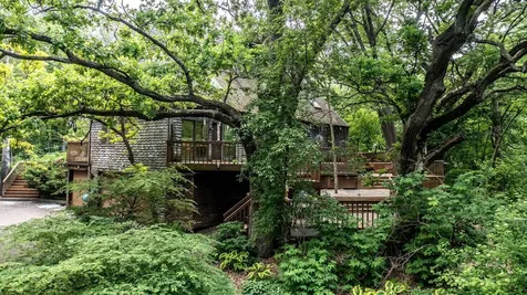 750 Mohican Lane Mendota Heights MN 55120