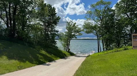 Lot 15 Sunset Strip NW Alexandria MN 56308