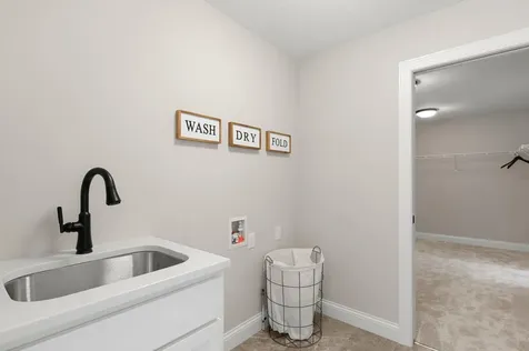 636 Parkside Court Eagan MN 55123
