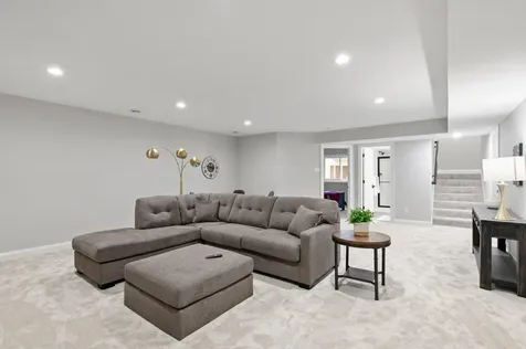 636 Parkside Court Eagan MN 55123