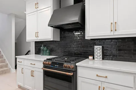 636 Parkside Court Eagan MN 55123