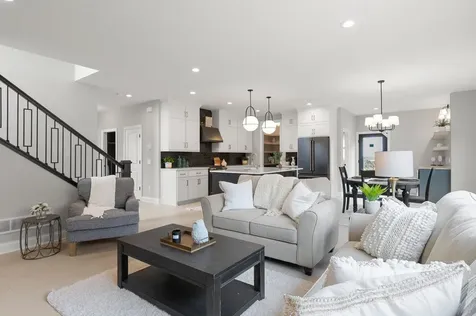 636 Parkside Court Eagan MN 55123