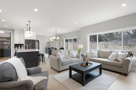 636 Parkside Court Eagan MN 55123