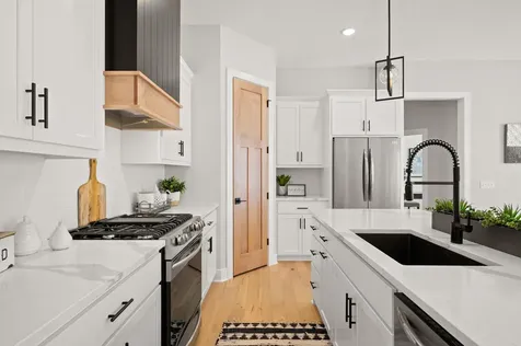 4927 Parkside Circle Eagan MN 55123