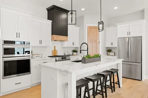 4927 Parkside Circle Eagan MN 55123