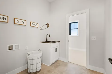 4927 Parkside Circle Eagan MN 55123