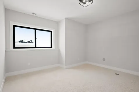 4927 Parkside Circle Eagan MN 55123
