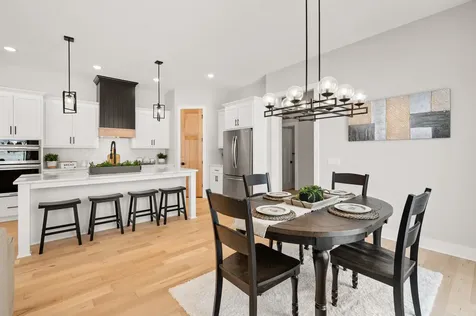 4927 Parkside Circle Eagan MN 55123