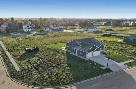4709 Hampton Loop S Moorhead MN 56560
