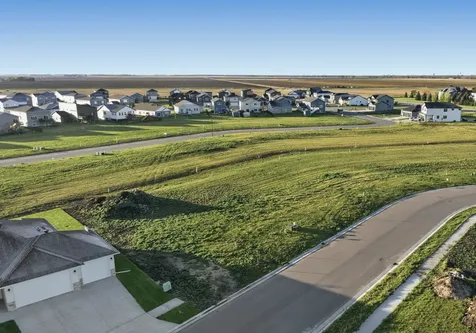337 48th Avenue S Moorhead MN 56560