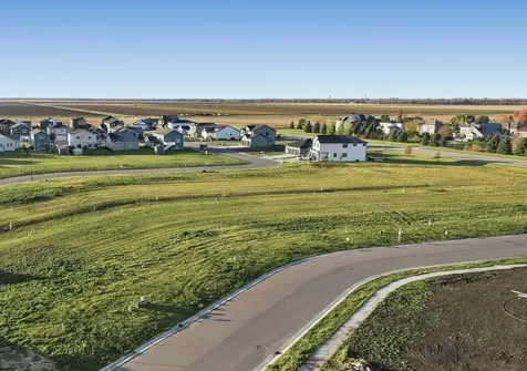 309 48th Avenue S Moorhead MN 56560