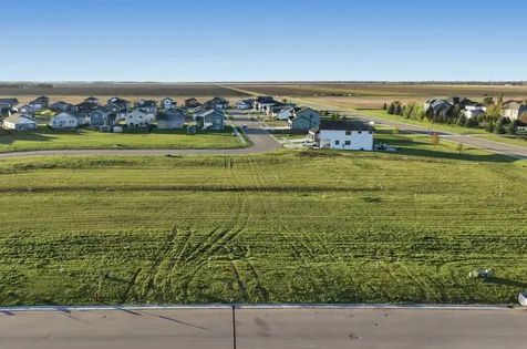 317 48th Avenue S Moorhead MN 56560