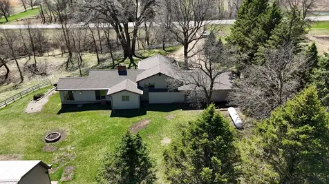 45722 County Road 15 Windom MN 56101