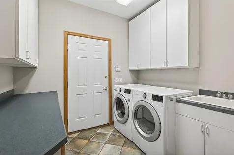 2520 Arbor Court Mendota Heights MN 55120