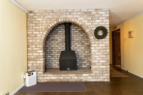 1516 Twin Springs Road Houlton WI 54082