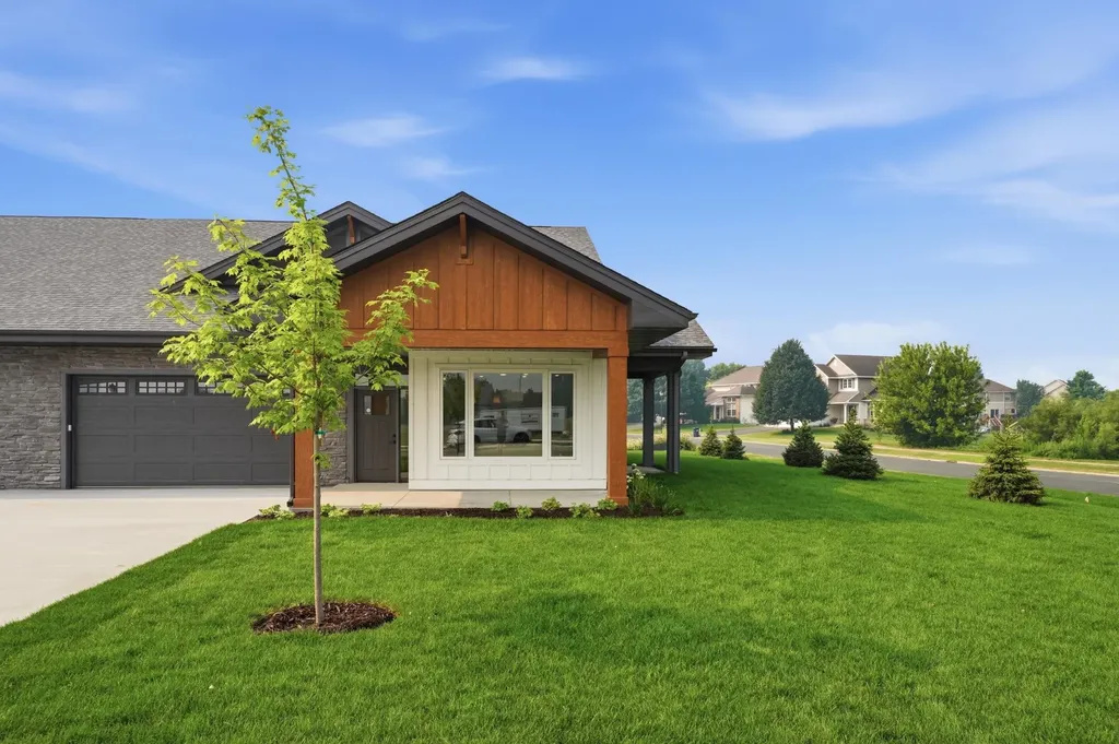 16303 Esprit Court Lakeville MN 55044
