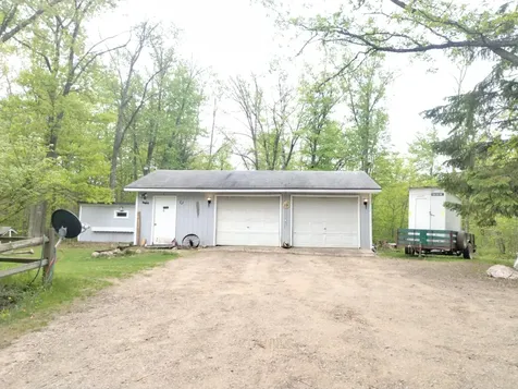 28153 E Hardwood Lane Brook Park MN 55007