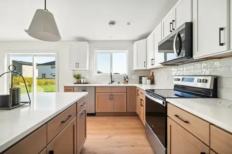 6299 87th Avenue S Horace ND 58047