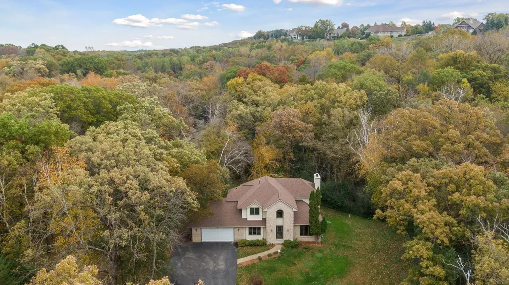230 Plainview Drive River Falls WI 54022