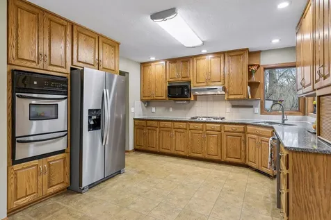 230 Plainview Drive River Falls WI 54022