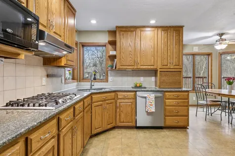 230 Plainview Drive River Falls WI 54022