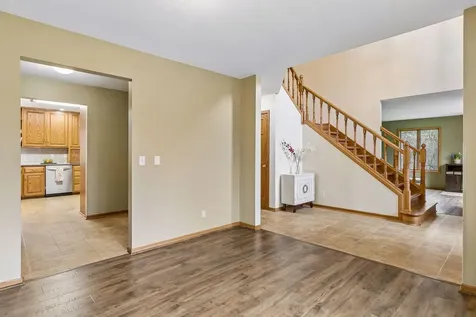 230 Plainview Drive River Falls WI 54022