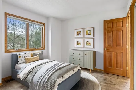 230 Plainview Drive River Falls WI 54022