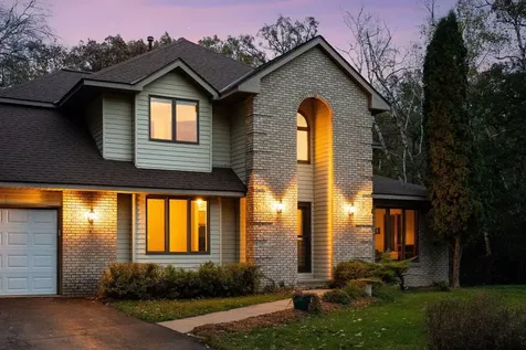 230 Plainview Drive River Falls WI 54022