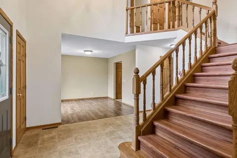 230 Plainview Drive River Falls WI 54022