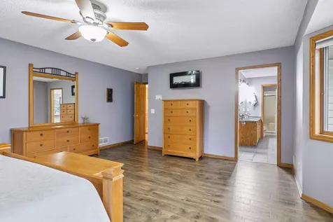 230 Plainview Drive River Falls WI 54022