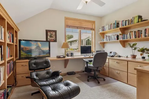 8117 Xerxes Circle Bloomington MN 55431