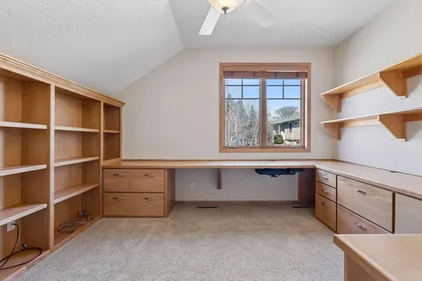 8117 Xerxes Circle Bloomington MN 55431