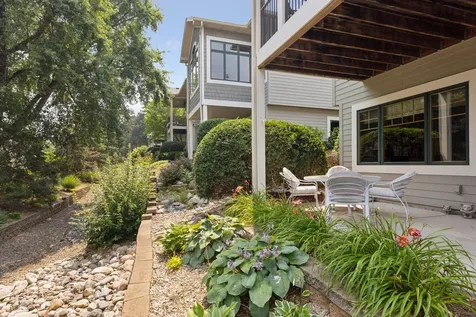 8117 Xerxes Circle Bloomington MN 55431