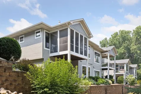 8117 Xerxes Circle Bloomington MN 55431
